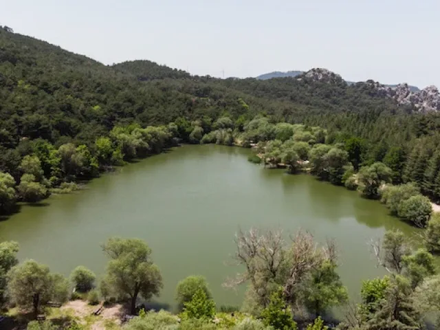 3. Karagöl Tabiat Parkı