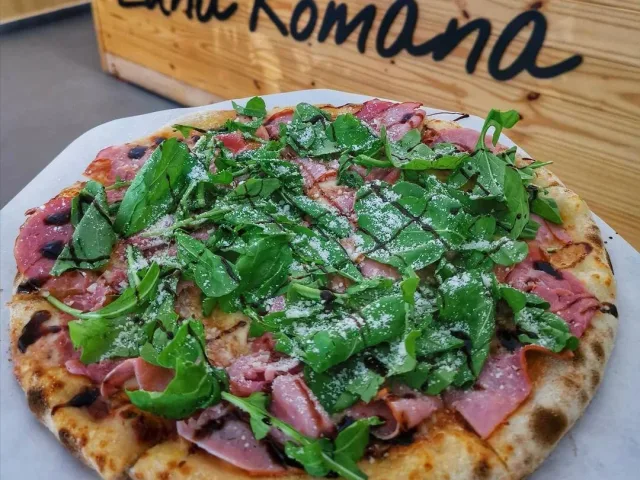 9. Pizzeria Luna Romana