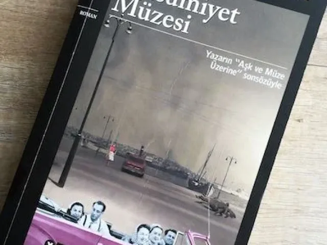 7. Orhan Pamuk - Masumiyet Müzesi