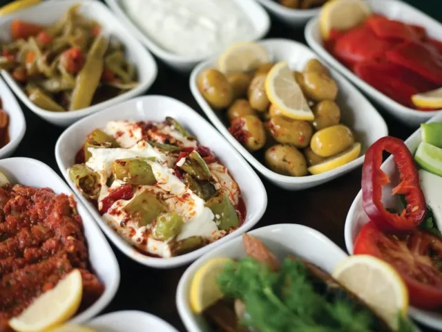 4. Mezelerle Başlayan Menü