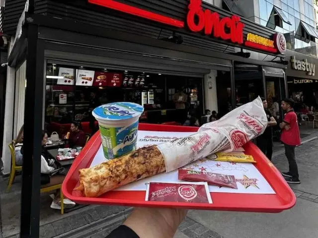 Kıbrıs Şehitleri Manzaralı Tavuk Döner