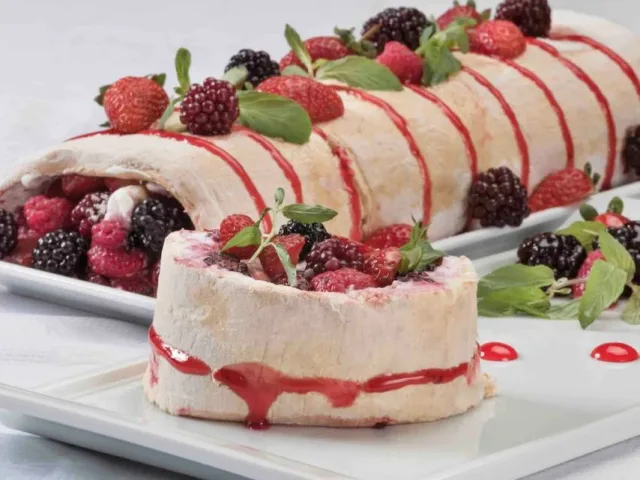 8. Sevinç Pastanesi- Pavlova