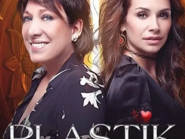 Plastik Aşklar Oyunu