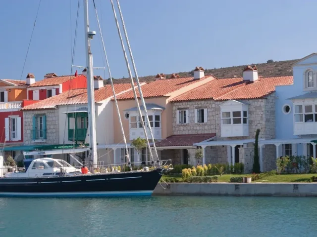 Port Alaçatı: Marina ve Balık Restoranları