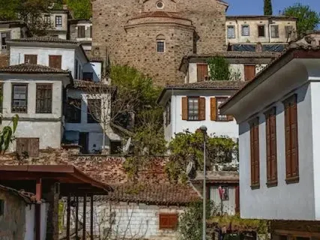 2. Şirince’de Şarap Tadımı Yapın: