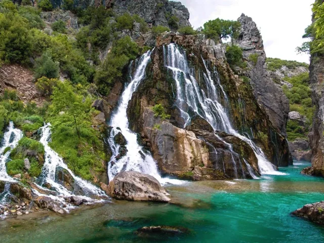 6. Su Uçuran Şelaleri Kamp Alanı - Aliağa