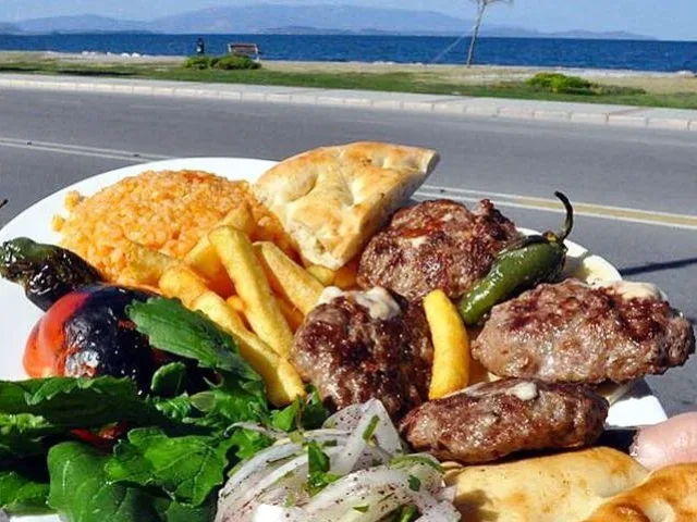 Deniz'e Karşı Yemek Keyfi'nin Yeni Adresi