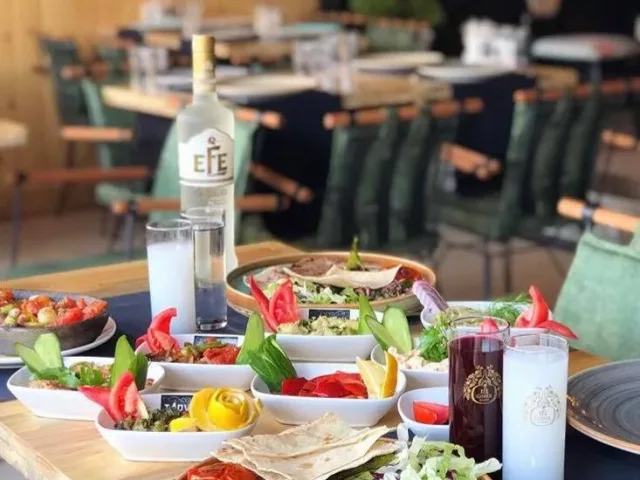Tiryakisi olacağınız bir adres 'Tiryaki Meyhane'