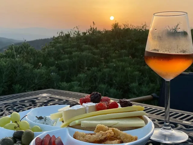 Nefis Manzara Nefis Şaraplar Ayda Winery..