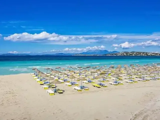 2024 Çeşme Beach Club Fiyat Rehberi