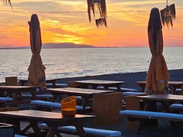 Eftelya Lounge: Gündüzden Geceye Keyifli Bir Yolculuk