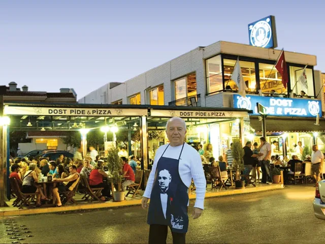 Çeşme'yi Dünyaya Tanıtan "Dost Pide"