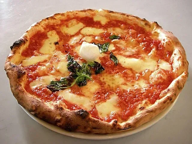 İzmir'de Pizza Deyince Akla Gelen Mekanlar
