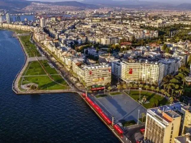 İzmir’in En İyi Manzaraları: Ege’nin Göz Alıcı Noktaları