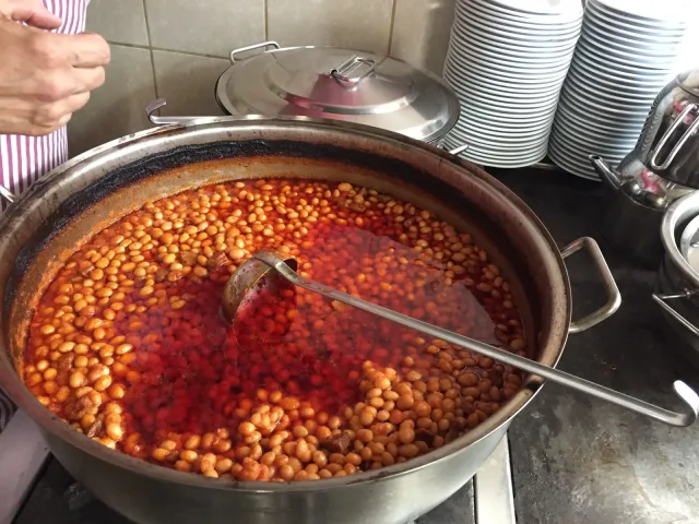 İzmir'in Zirvesindeki Fasulyeci