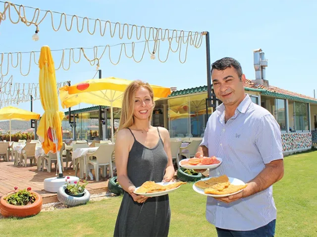 Denize Karşı Börek Keyfi ''Elalem''de
