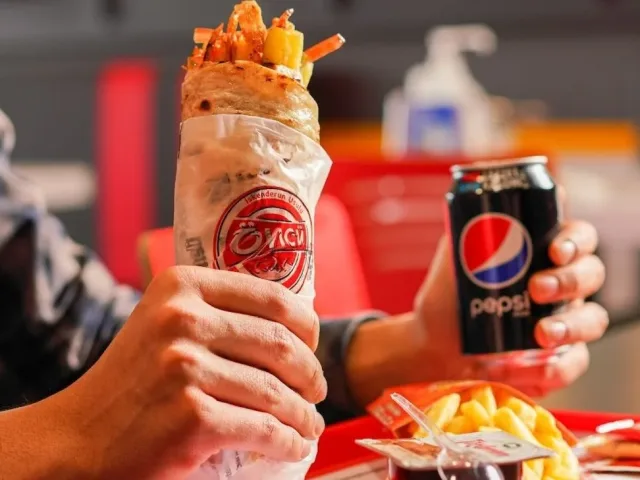 Alsancak’ta Lezzeti Bol Tavuk Döner: Öncü Döner Alsancak