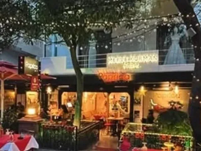 Paprica Ristorante: İtalyan Zarafeti ve Lezzetinin İzmir’deki Yansıması