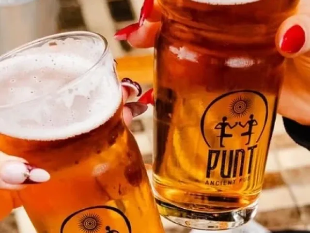 Punt Ancient Pub'da Dostlarla Bira Keyfi: Anı Yaşamanın En Güzel Hali