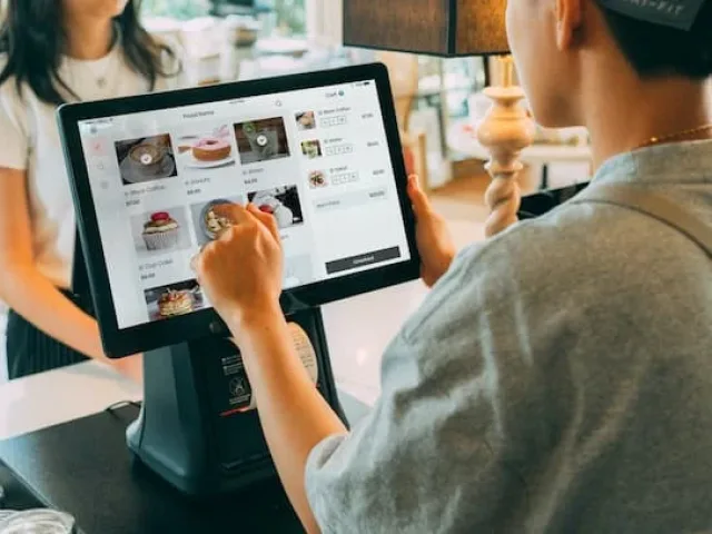 Kafe ve Restoran Yönetiminde POS Sistemlerinin Önemi