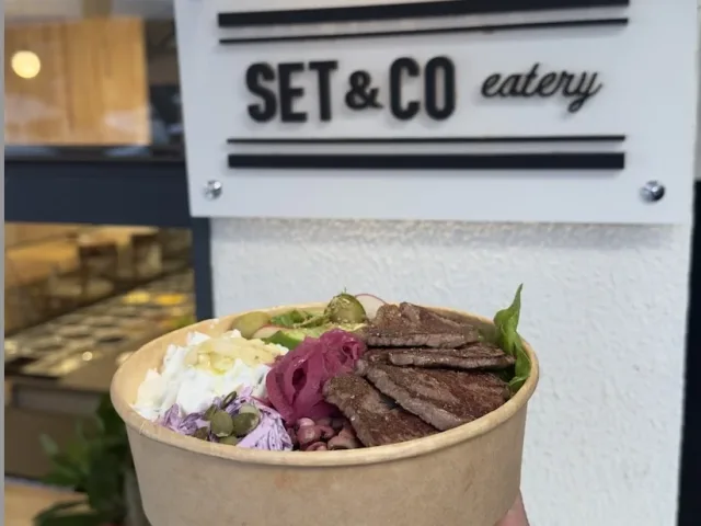 Bir Tabak Çok Lezzet Set&Co Eatery Alsancak'ta