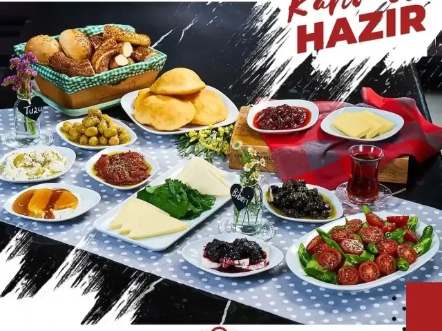 Tuzu Biberi Port Bornova'da Kahvaltınız Hazır!