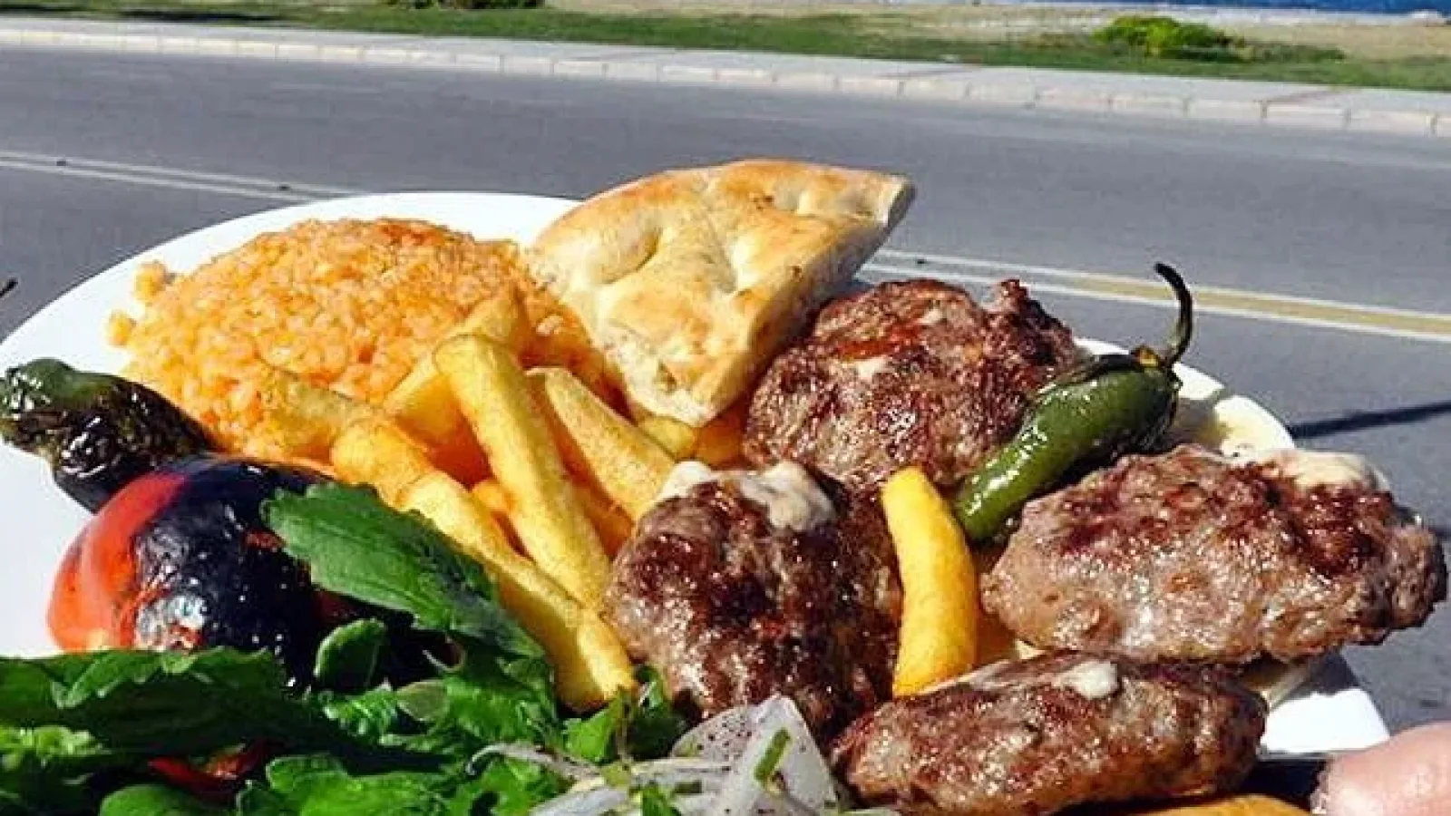 Deniz'e Karşı Yemek Keyfi'nin Yeni Adresi