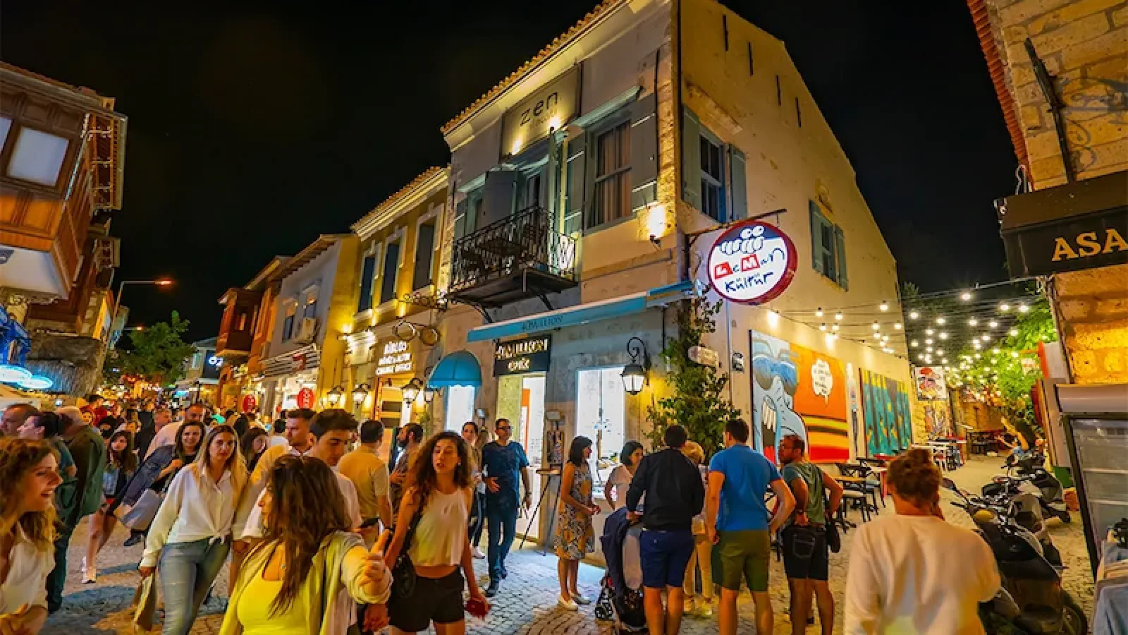 Alaçatı Gece Hayatı: İzmir'in Eğlence Cenneti