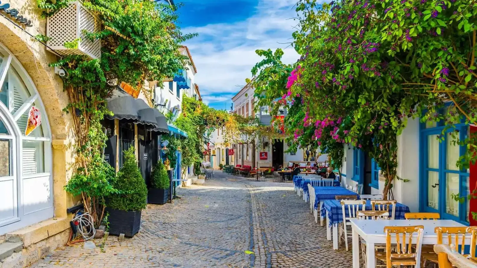 Alaçatı’da Fotoğraf Çekilecek Yerler