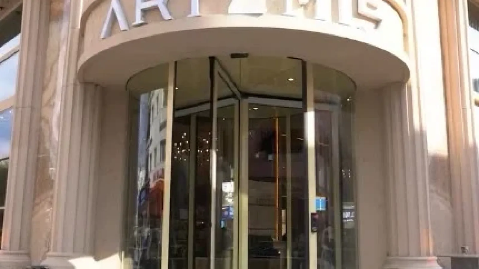 “Mitolojiden İlham Alan Büyülü Bir Kahve Durağı: Artemis Coffee Art”