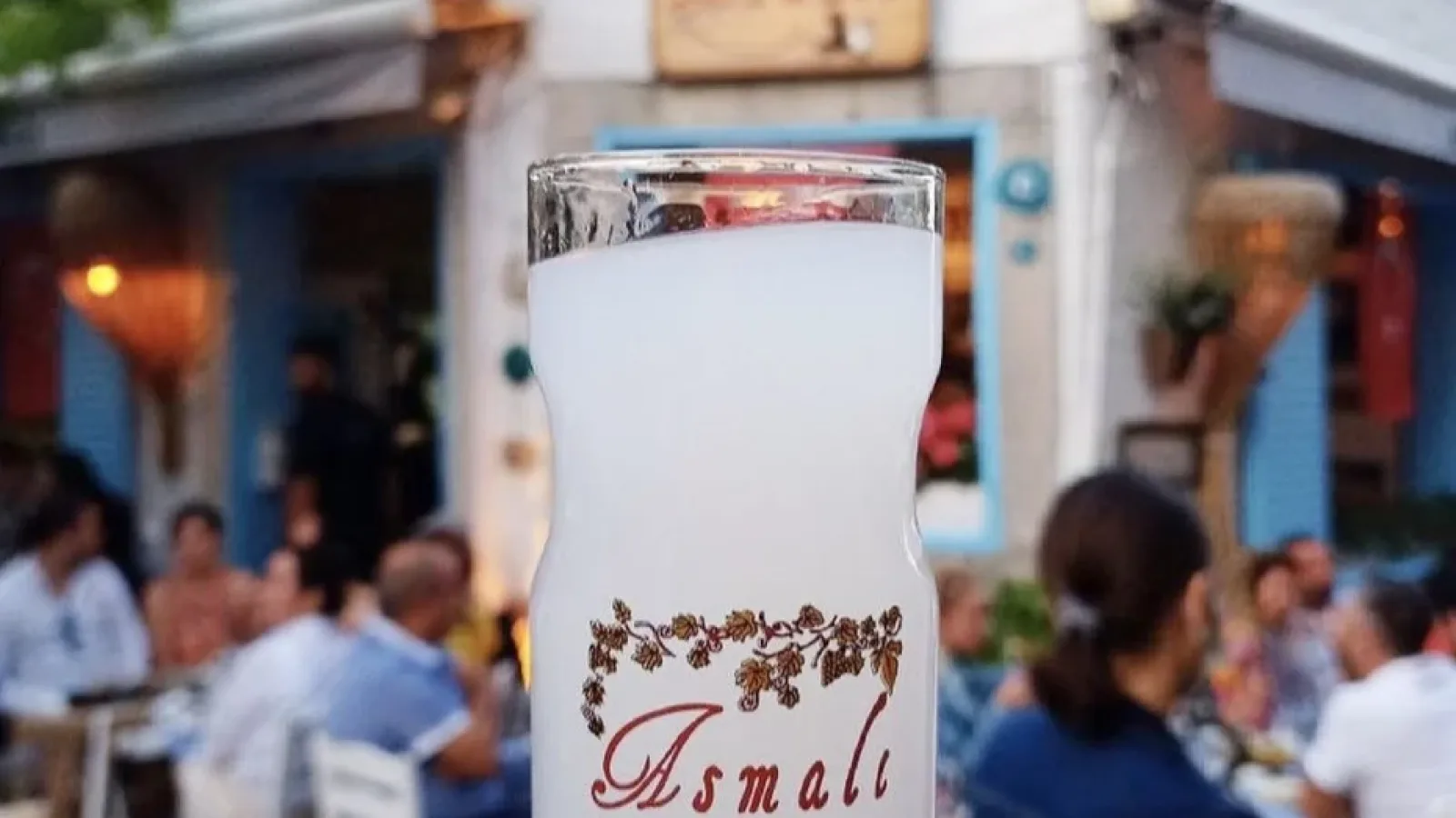 Asmalı Alaçatı'da Keyif ve Lezzet Bir Arada.
