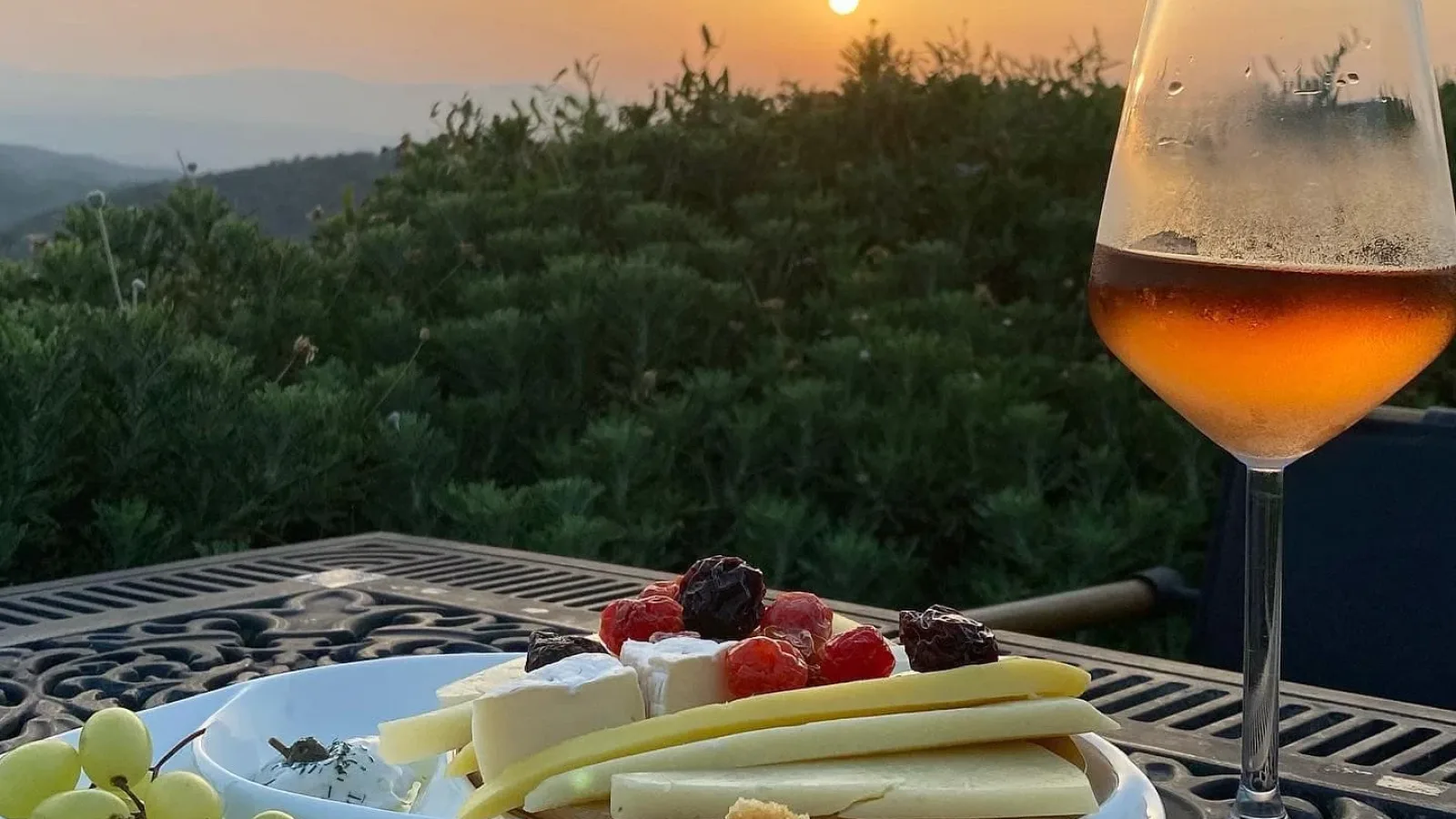 Nefis Manzara Nefis Şaraplar Ayda Winery..