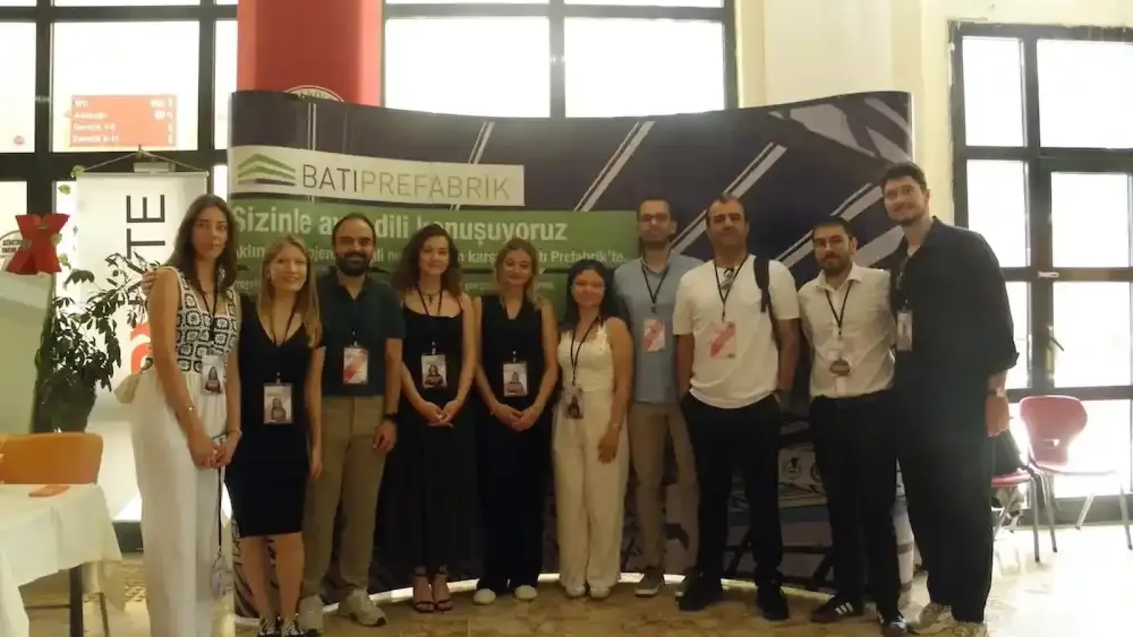 TEDx İYTE, Batı Prefabrik Ana Sponsorluğunda Uzaktaki Yakınlar'ı Sahneye Taşıdı
