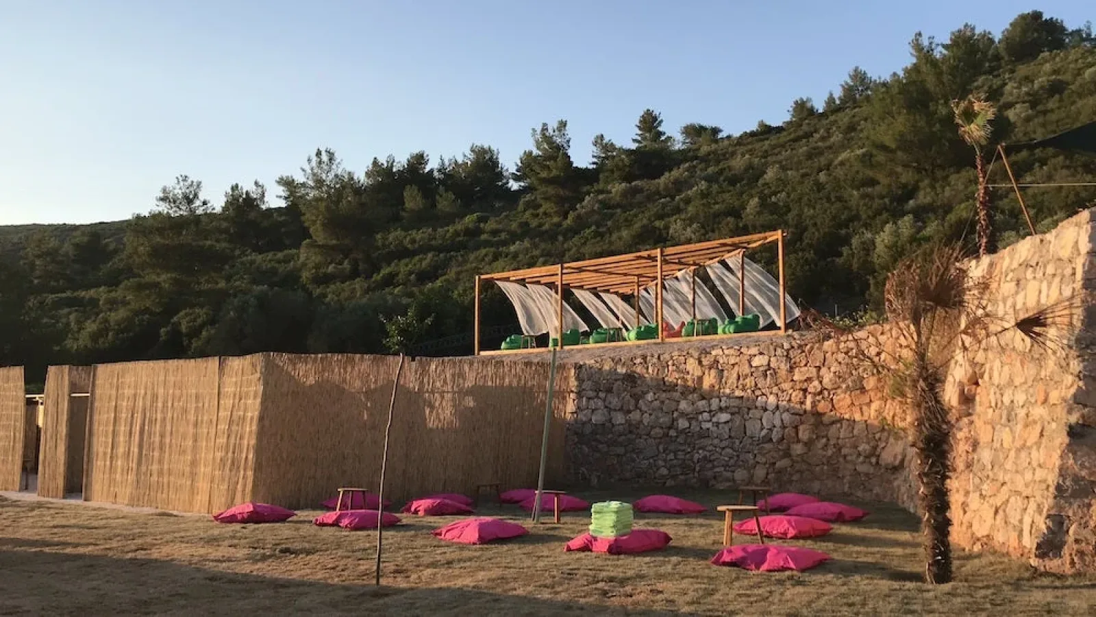 Etkinliklerin Vazgeçilmez Tadı Into The Wild Glamping Alaçatı