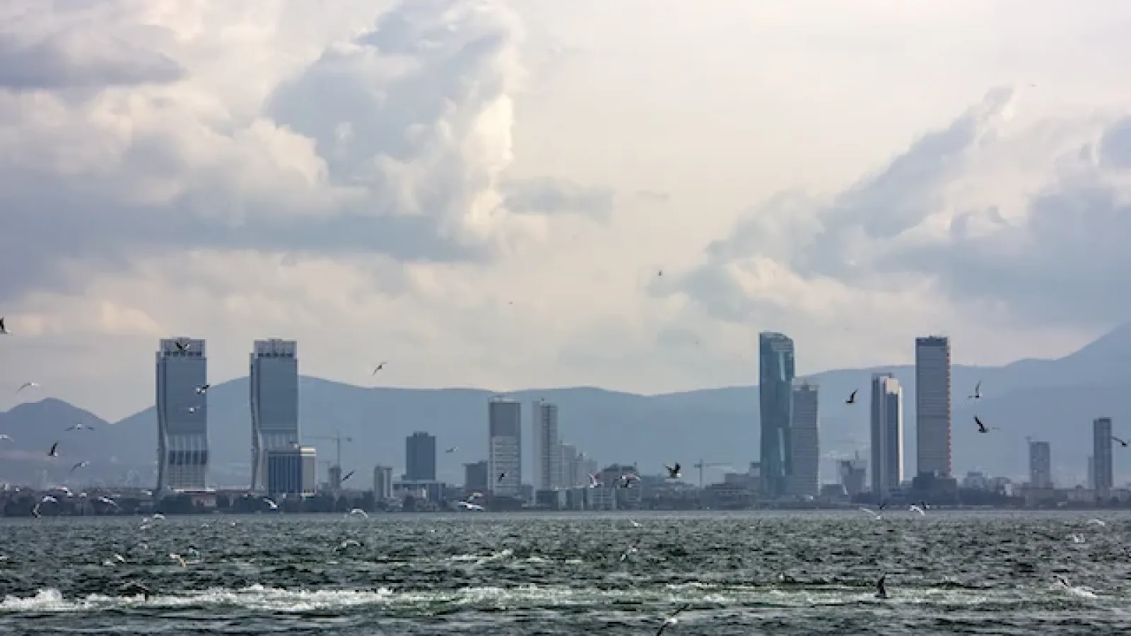 Yeni Evli Çiftler İçin İzmir'de Gezilecek Yerler