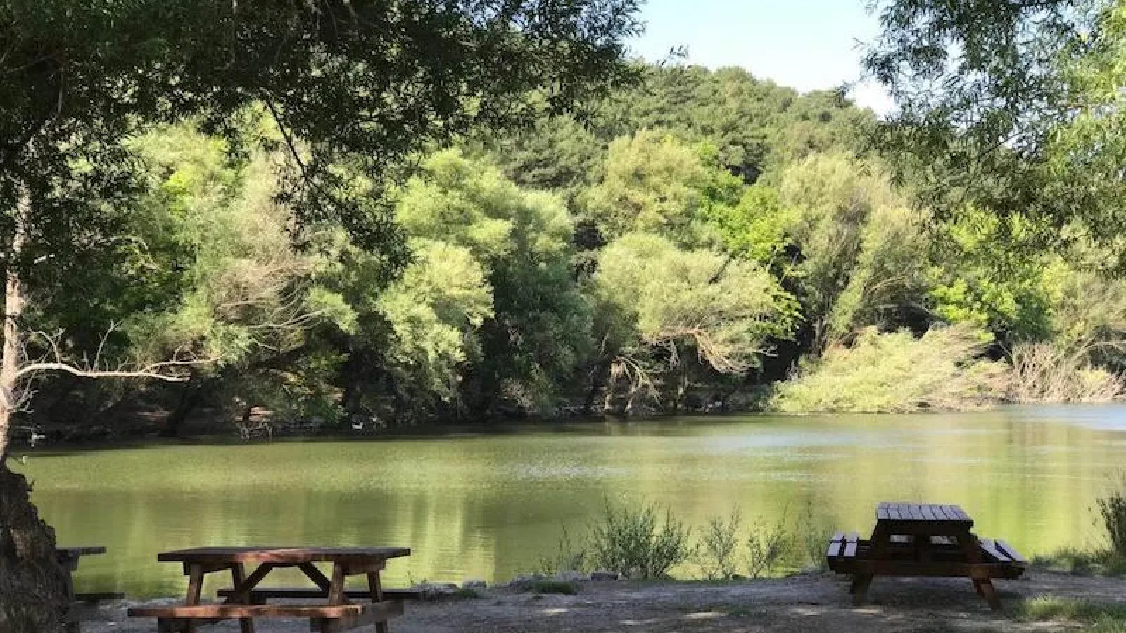İzmir'in Bilinmeyen Şelaleleri ve Doğal Havuzları