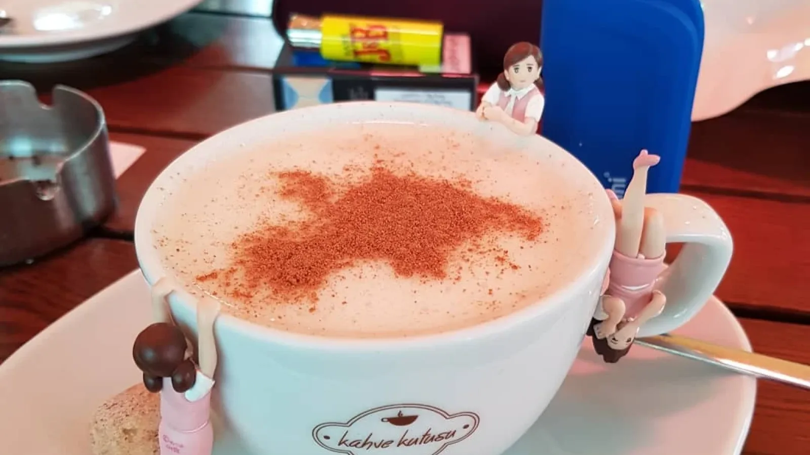 Kahvesiz ve Kahve Kutusu'suz Ayılamıyoruz
