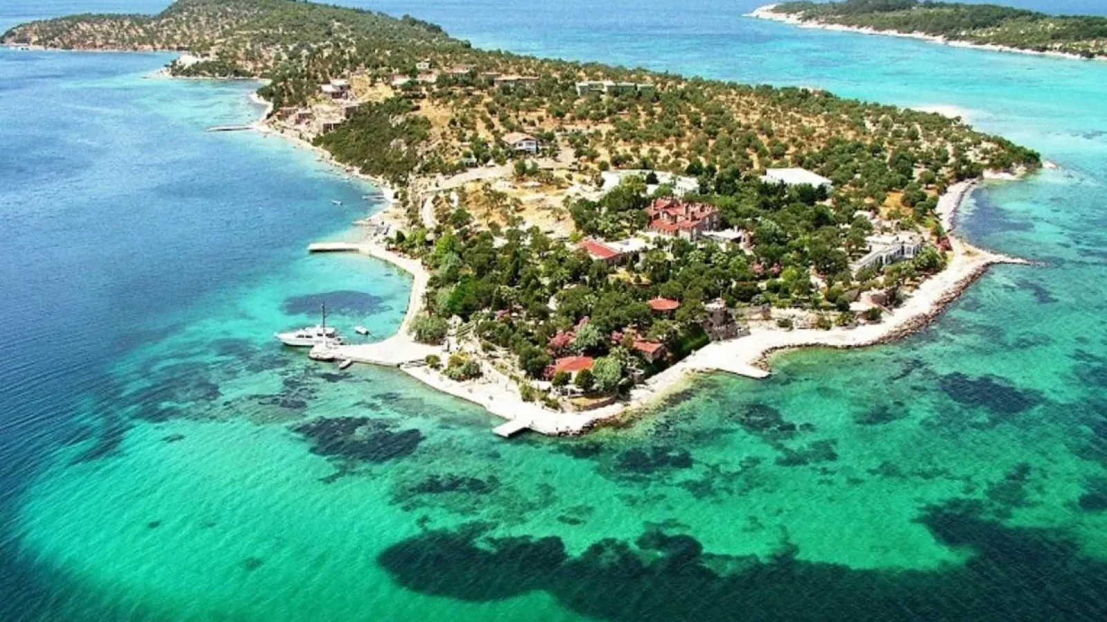 Maldivlere Gitmeye Gerek Yok. İzmir’de Kalem Adası Var.