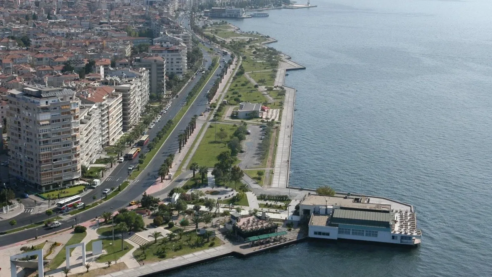 Karşıyaka’da Yapılacak En Güzel Aktiviteler