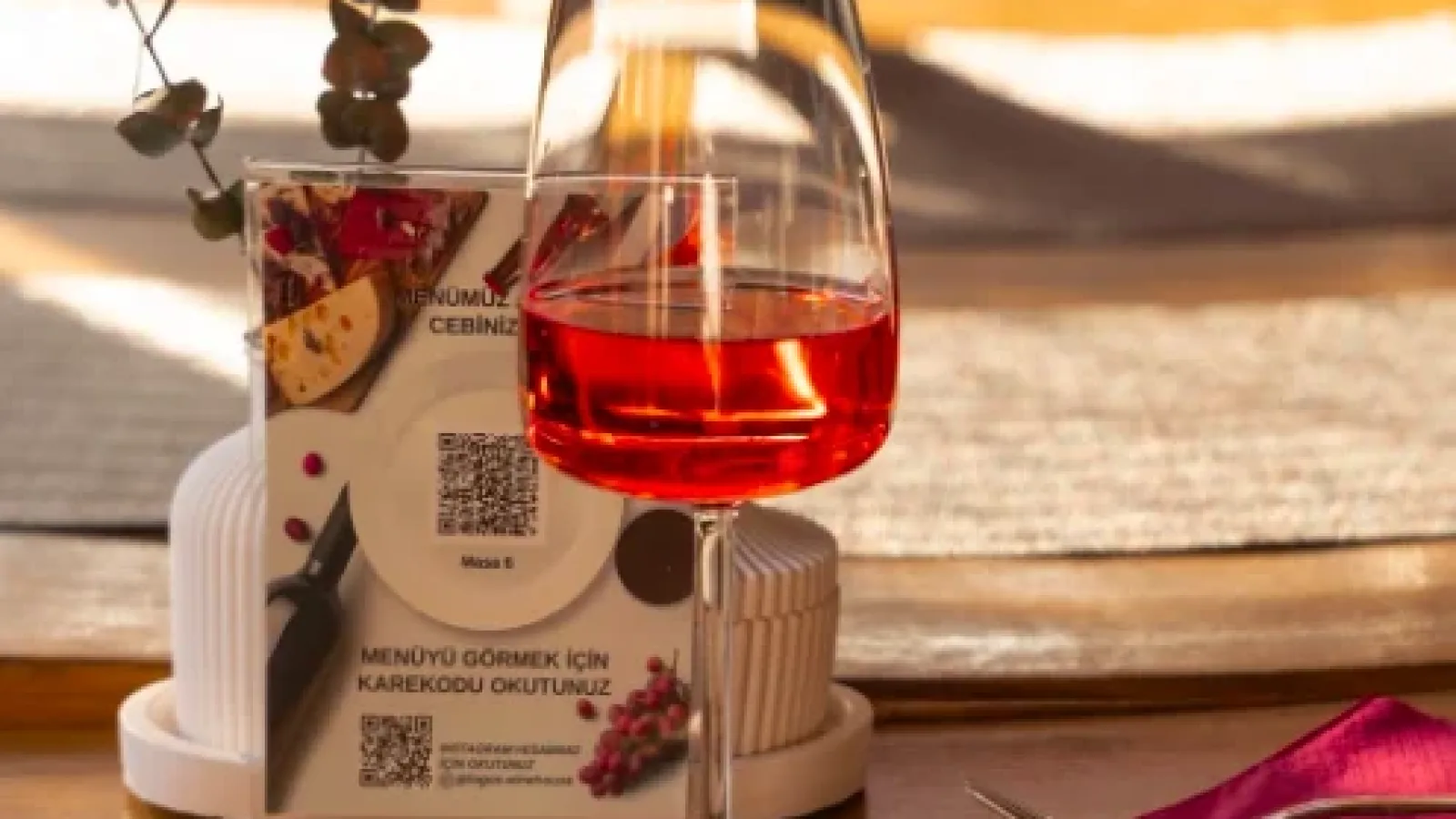 Bornova’da Şarap ve Lezzet Dolu Bir Durak: Logos Winehouse