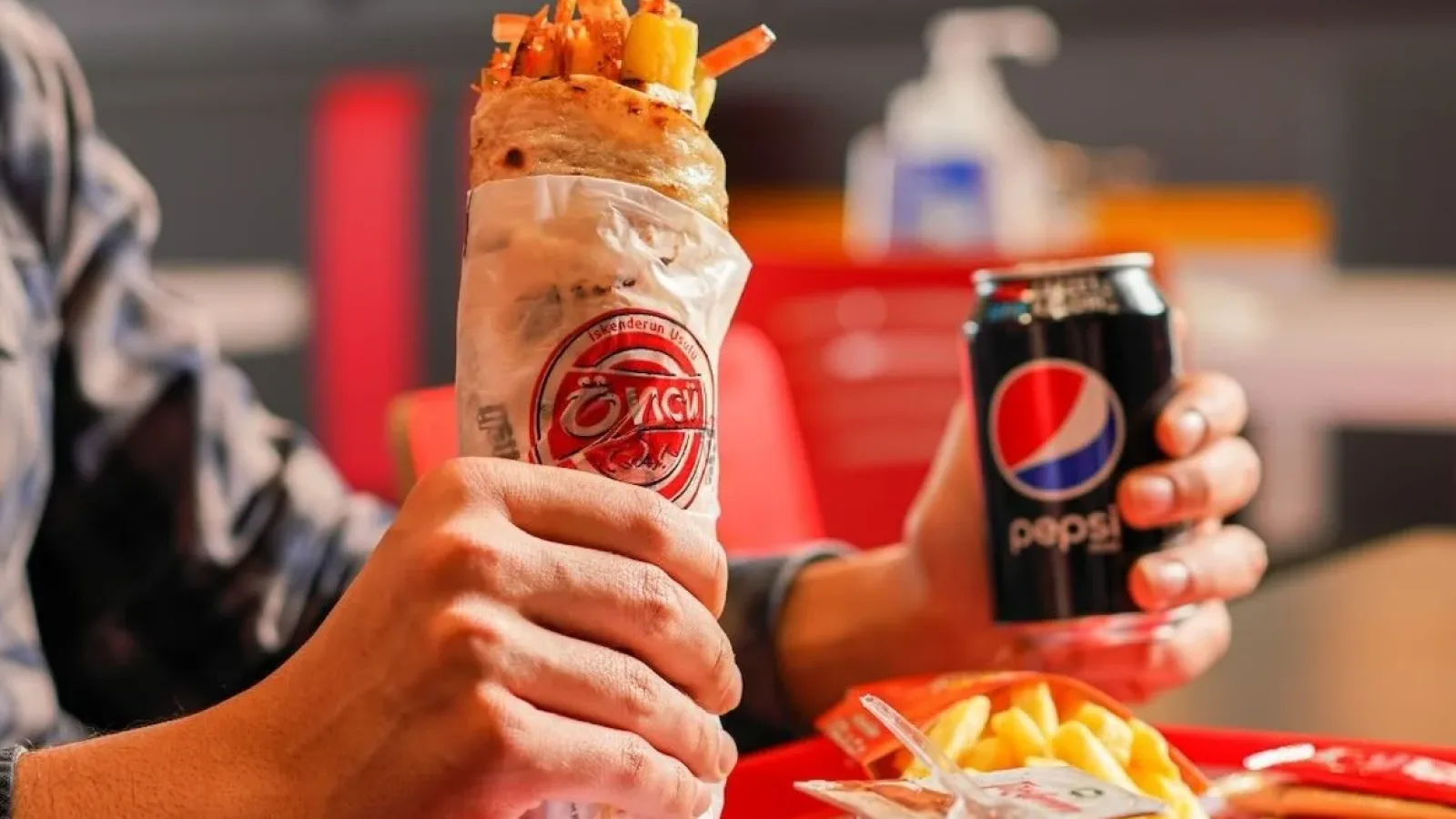 Alsancak’ta Lezzeti Bol Tavuk Döner: Öncü Döner Alsancak