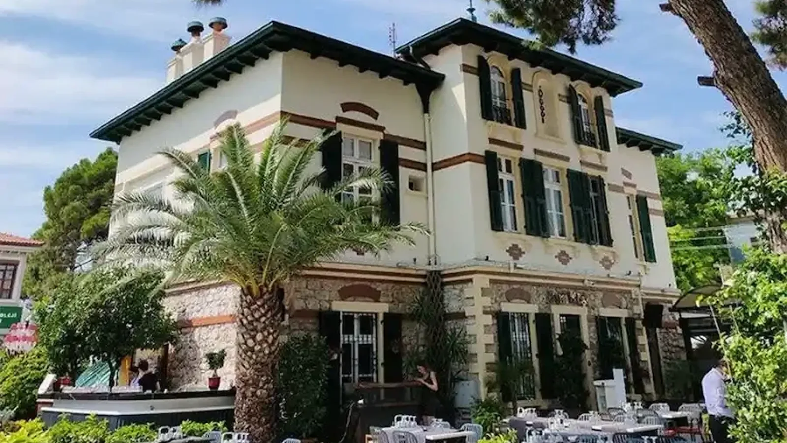 İzmir’in Tarihi Atmosferini Hissedebileceğiniz Mekanlar