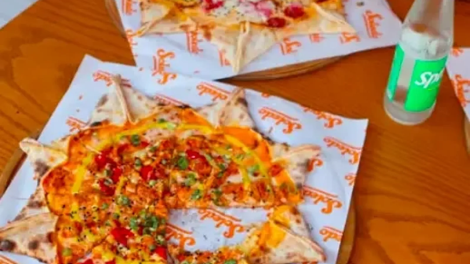 İzmir Bostanlı'da Farklı Bir Pizza Deneyimi: Soledo
