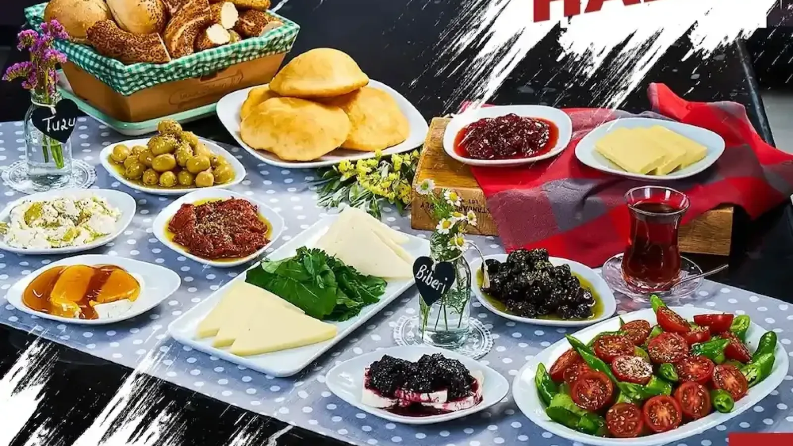 Tuzu Biberi Port Bornova'da Kahvaltınız Hazır!