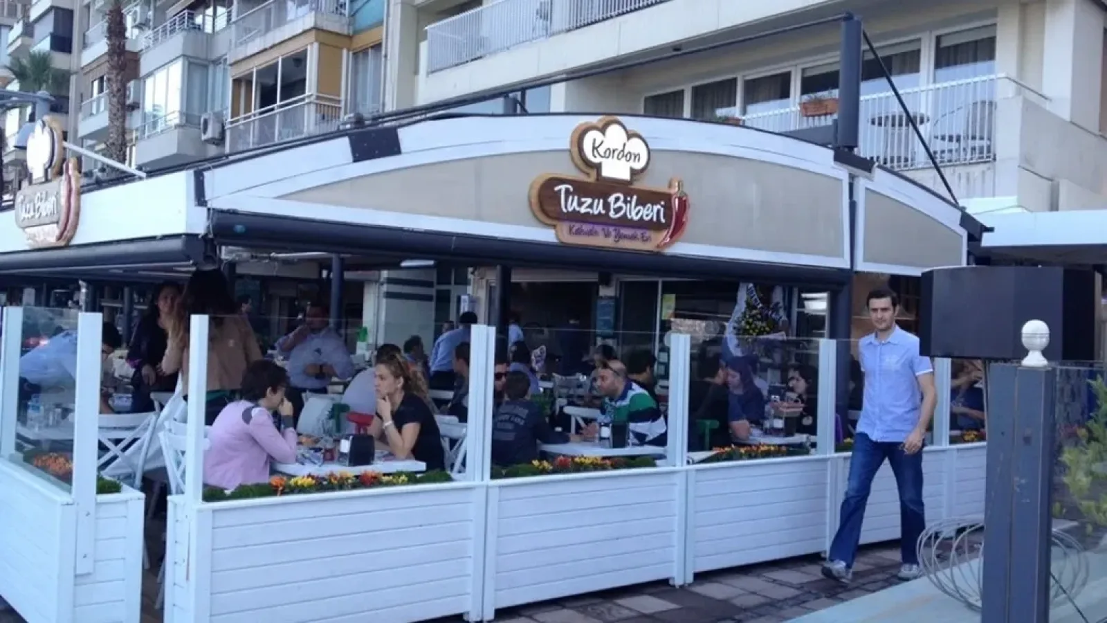 Kordon'da Hayatın Tadı: Tuzu Biber'i