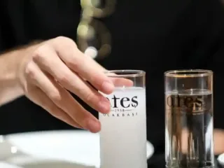 Ateş Ocakbaşı Bayraklı