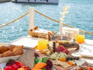 Porthole Yeni Foça
