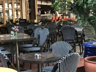 %100&MORE Alsancak